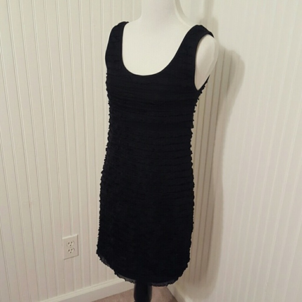 Sleek ruffle Lsenboye black dress
